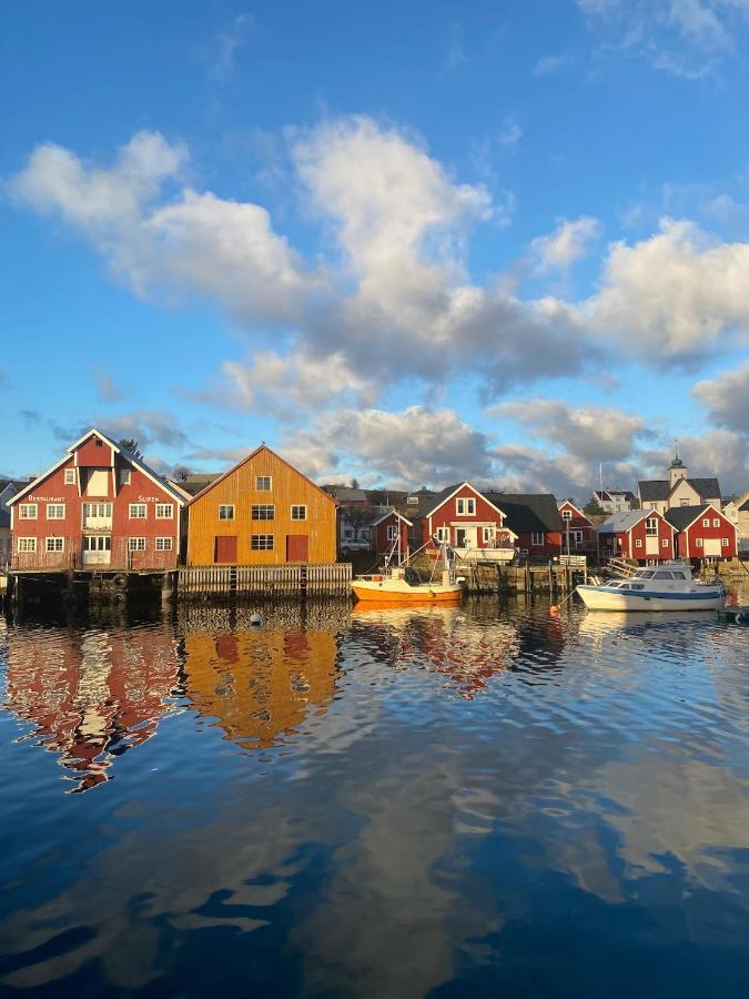 Waterfront Rorbu - By The Beach Bud Eksteriør billede
